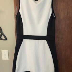 Black and White knit shiff dress.  Super cute, knee length dress, never worn!